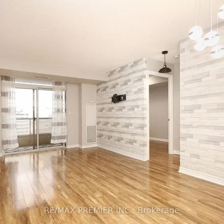 Rent this 3 bed apartment on 3888 Duke of York Boulevard in Mississauga, ON L5B 3R2