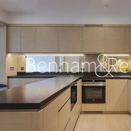 Image 1 - Legacy Buildings, Ace Way, Nine Elms, London, SW11 7BE, United Kingdom - Apartment for rent