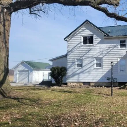 Buy this 3 bed house on North Township Line Road in Sandusky County, OH 43420