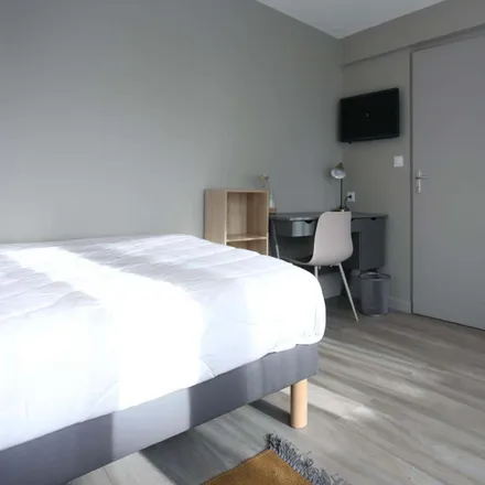 Rent this 1 bed room on 25 Allée du Gacet in 35200 Rennes, France