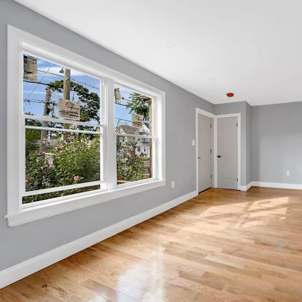 Image 2 - 110-41 153rd Street, New York, NY 11433, USA - House for sale