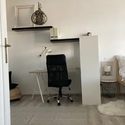 Rent this 1 bed apartment on Koněvova 1704/136 in 130 00 Prague, Czechia