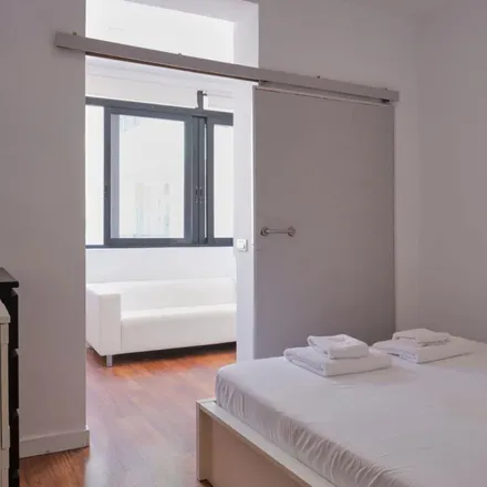 Rent this 2 bed apartment on majide in Carrer dels Tallers, 48b