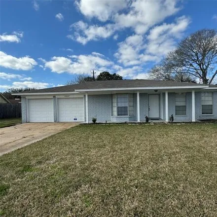 Buy this 3 bed house on 10017 Winding Trail Road in La Porte, TX 77571