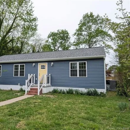 Rent this 3 bed house on 118 Nelson Drive in York County, VA 23185