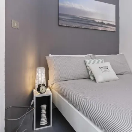 Rent this 3 bed room on Largo Cavalieri di Malta 10 in 20146 Milan MI, Italy