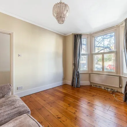 Rent this 3 bed townhouse on Heathfield Road in Bromley Park, London