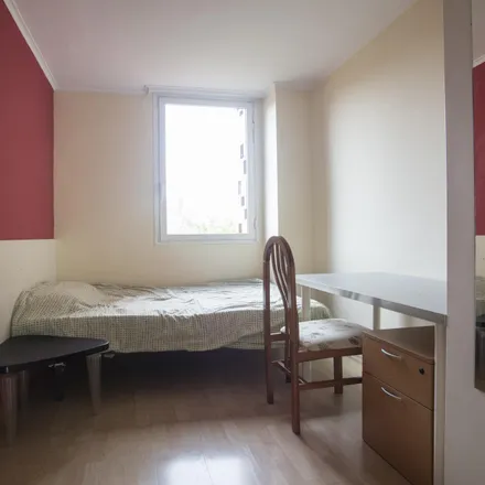 Rent this 3 bed room on el Encuentro in Avinguda de Canaletes, 08193 Cerdanyola del Vallès