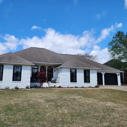 Buy this 4 bed house on 304 Stanwood Court in Florence, AL 35633