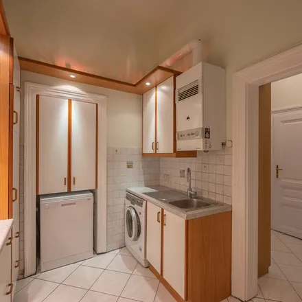 Rent this 1 bed apartment on Grünraum 3 in Rochusgasse 1, 1030 Vienna