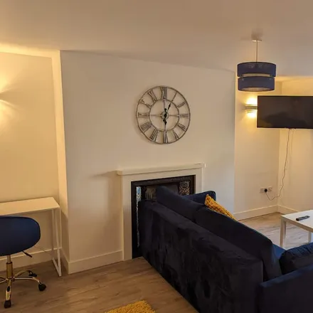 Image 2 - Okehampton, EX20 1EH, United Kingdom - Apartment for rent