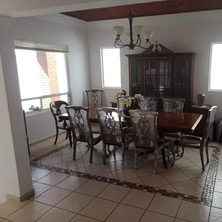 Buy this studio house on Cerro Prieto in Delegaciön Santa Rosa Jáuregui, Juriquilla