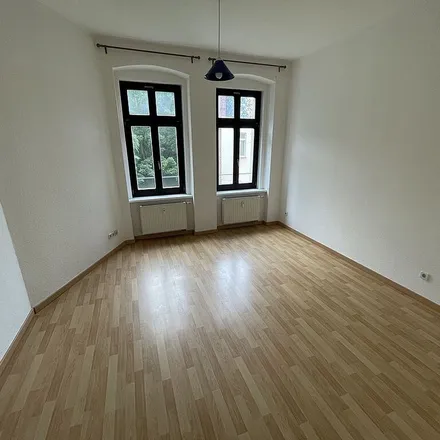 Rent this 2 bed apartment on Löbauer Straße 16 in 02826 Görlitz, Germany