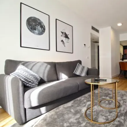 Rent this 3 bed apartment on Madrid in Avenida de la Ciudad de Barcelona, 89