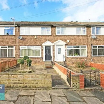 Buy this 3 bed townhouse on Moorcroft Drive in Bradford, BD4 6NJ