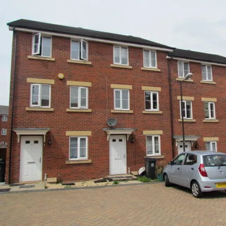 Rent this 5 bed house on 10 Beatrix Place in Bristol, BS7 0AE