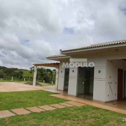 Buy this 3 bed house on Rua das Palmeiras in Morada do Sol, Uberlândia - MG