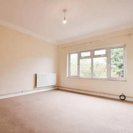 Image 2 - Inchmery Road, London, SE6 2LP, United Kingdom - Apartment for rent