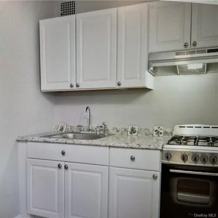 Buy this studio apartment on 6535 Broadway in New York, NY 10471