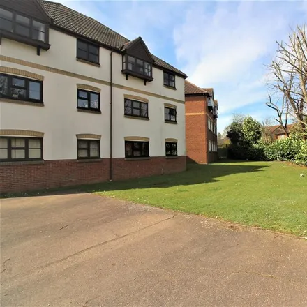 Image 2 - Mead Path, Chelmsford, CM2 9XL, United Kingdom - Apartment for rent
