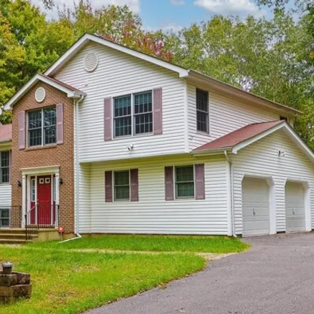 Buy this 4 bed house on 5125 Hickory Ln in East Stroudsburg, Pennsylvania