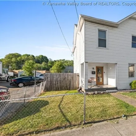 Buy this 4 bed house on 767 Indiana Avenue in Charleston, WV 25302