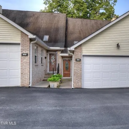 Buy this 3 bed house on 3728 Apple Grove Circle in Sunset Hills, Kingsport