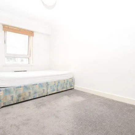 Image 5 - Cutlers Gate, Castlegate, Sheffield, S4 7TL, United Kingdom - Apartment for rent