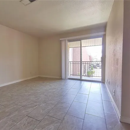 Image 3 - 4446 Sandy River Drive, Spring Valley, NV 89103, USA - Condo for sale
