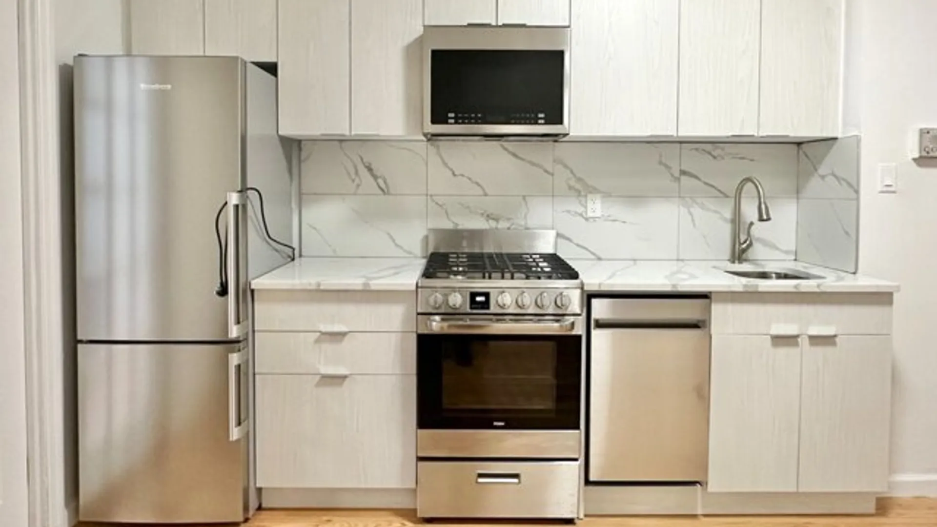 230 Mulberry Street, New York, NY 10012, USA | 1 bed house for rent