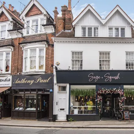 Rent this 1 bed apartment on Cafe Buendia in 8 Bell Street, Henley-on-Thames