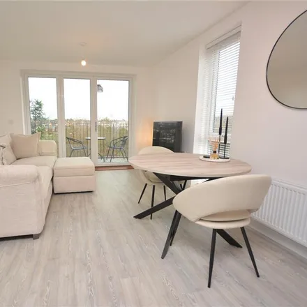 Rent this 2 bed apartment on Wharf Road in Chelmsford, CM2 6LP