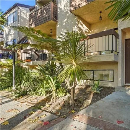 Buy this 2 bed townhouse on 356 McHenry Road in Glendale, CA 91206
