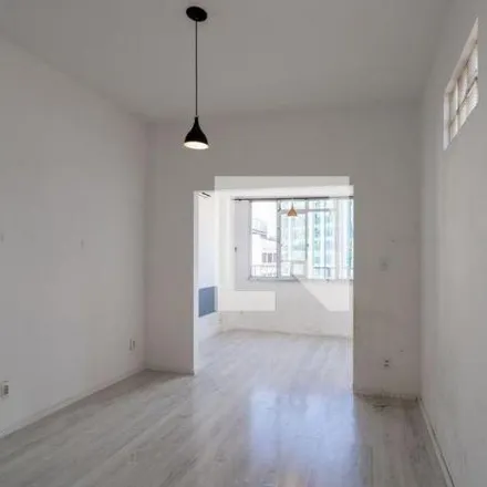 Buy this studio apartment on Alfaiataria Petrato in Praça da República 13 - Loja 22, Centro