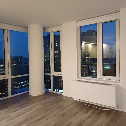 Image 3 - 442 East 143rd Street, New York, NY 10454, USA - Room for rent