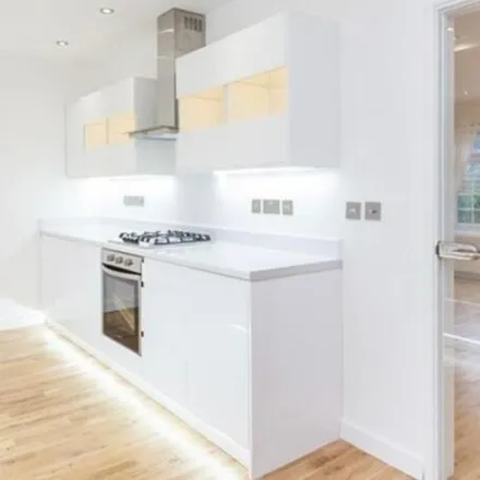 Rent this 3 bed duplex on 46 Halliwick Road in London, N10 1AB