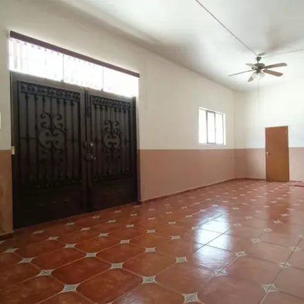 Buy this 3 bed house on Calle Manuel Antonio Ocio y Ocampo 115A in El Vergel, 38078 Celaya