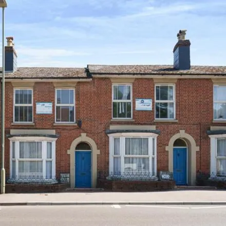 Rent this 4 bed townhouse on The County Arms in Romsey Road, Winchester