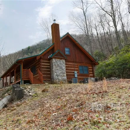 Image 7 - 209 High Top Mountain Road, Buncombe County, NC 28748, USA - House for sale