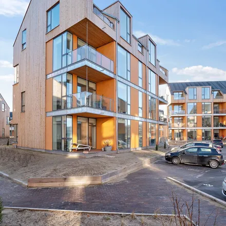Rent this 3 bed apartment on Strandpromenaden 51 in 3000 Helsingør, Denmark