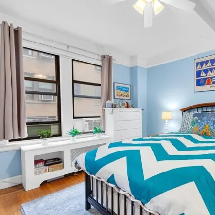 Image 4 - 125 E 93rd St Apt 6c, New York, 10128 - Apartment for sale