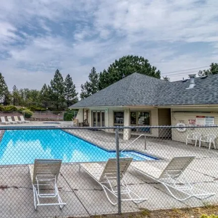 Image 9 - 1050 Ne Butler Market Rd Apt 13, Bend, Oregon, 97701 - Condo for sale