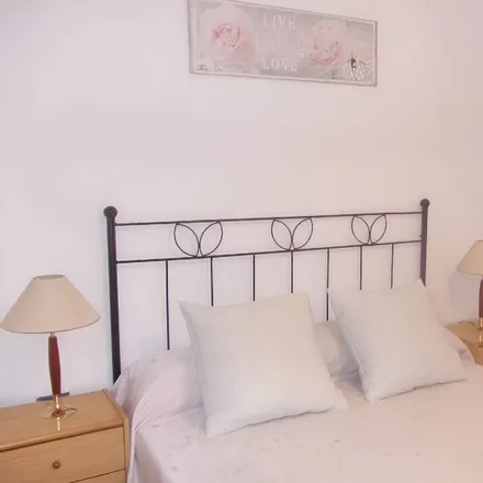 Rent this 3 bed apartment on Torre de la Guardiola in Carrer del Doctor Torné, 43540 la Ràpita