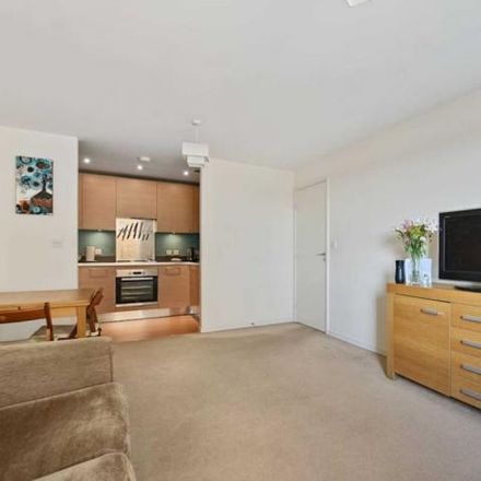 Rent this 1 bed apartment on Westgate House in London Road, London TW7 4AR