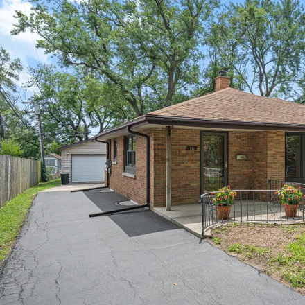 Buy this 3 bed house on 706 Algonquin Avenue in Bensenville, IL 60106