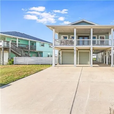Buy this 5 bed house on 671 Parkplace in Port Aransas, TX 78373