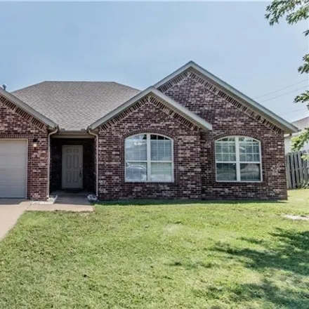 Rent this 3 bed house on 777 Southwest Summitchase Road in Bentonville, AR 72712