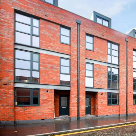 Rent this 4 bed townhouse on Michael House in Moreton Street, Aston