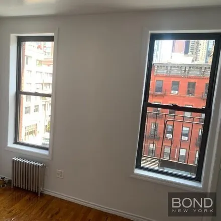 Image 4 - 717 Ninth Ave Unit 5B, New York, 10019 - Apartment for rent