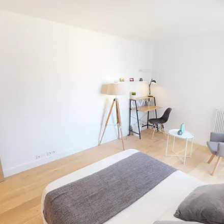 Rent this 5 bed room on 97 Rue des Morillons in 75015 Paris, France